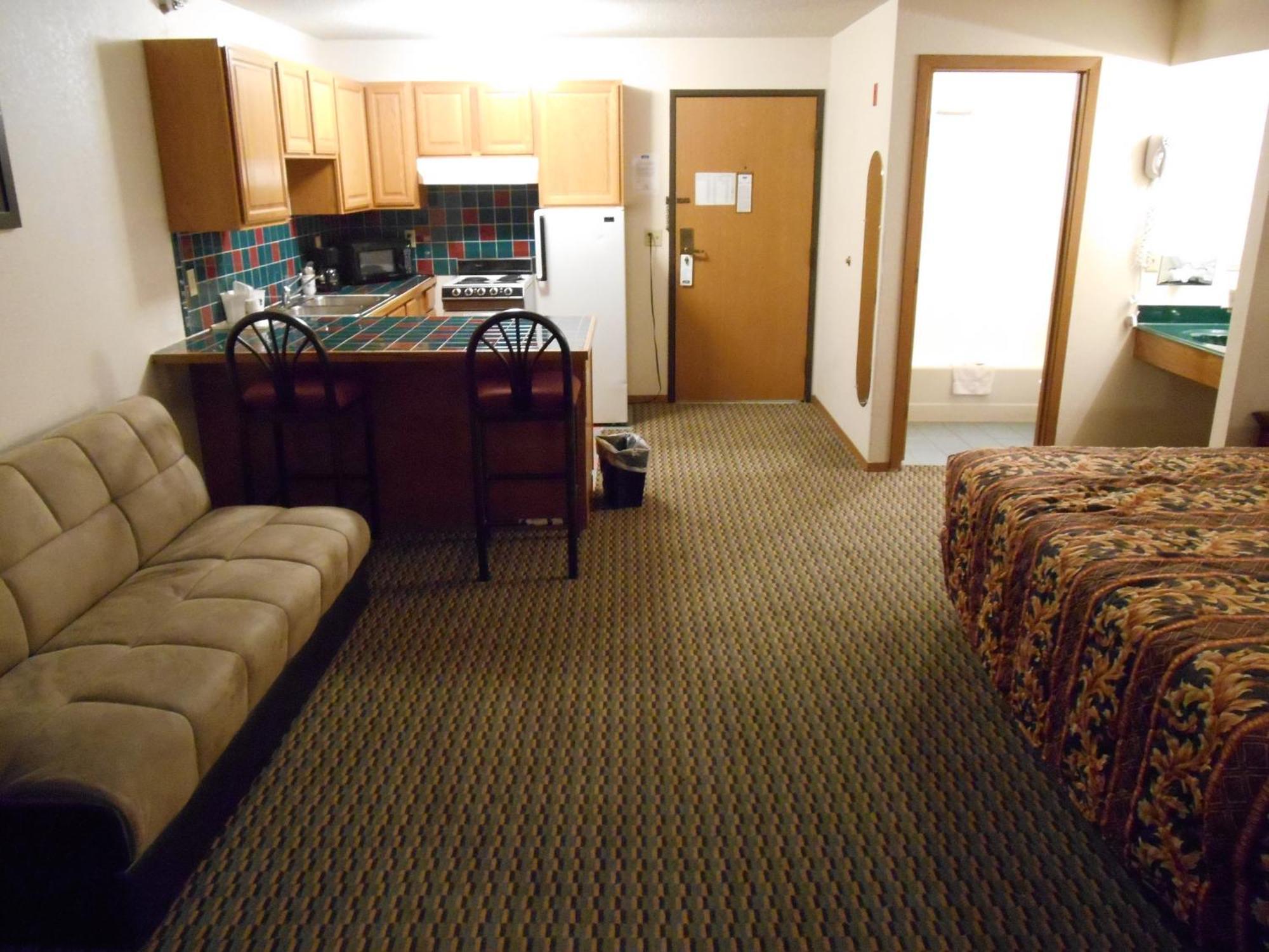 Howard Johnson By Wyndham Wichita Airport Εξωτερικό φωτογραφία