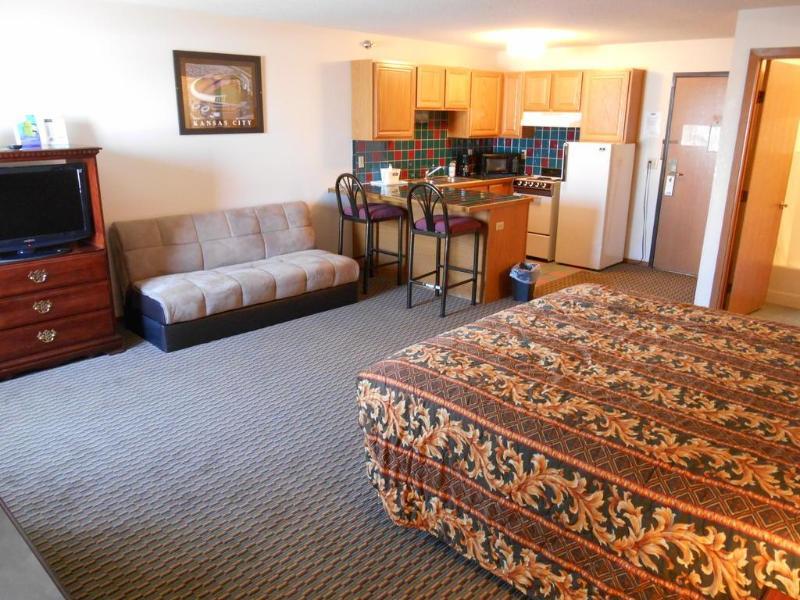 Howard Johnson By Wyndham Wichita Airport Εξωτερικό φωτογραφία
